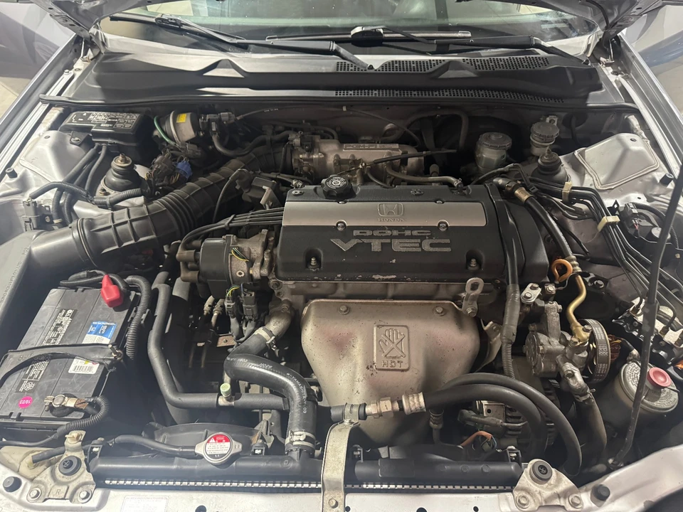 1998 Honda Prelude 5th Gen - Image 9 of 19