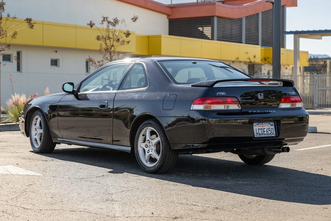1998 Honda Prelude 5th Gen - Image 3 of 31