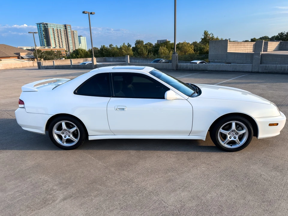 1998 Honda Prelude 5th Gen - Image 29 of 31