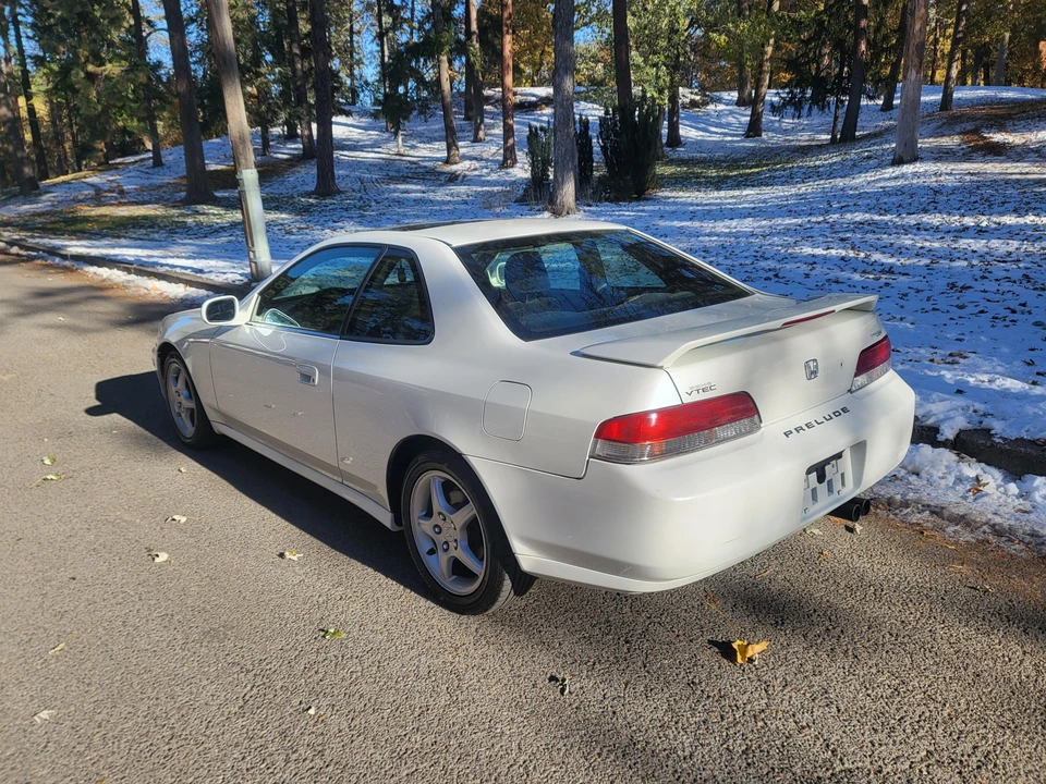 1998 Honda Prelude 5th Gen - Image 12 of 31