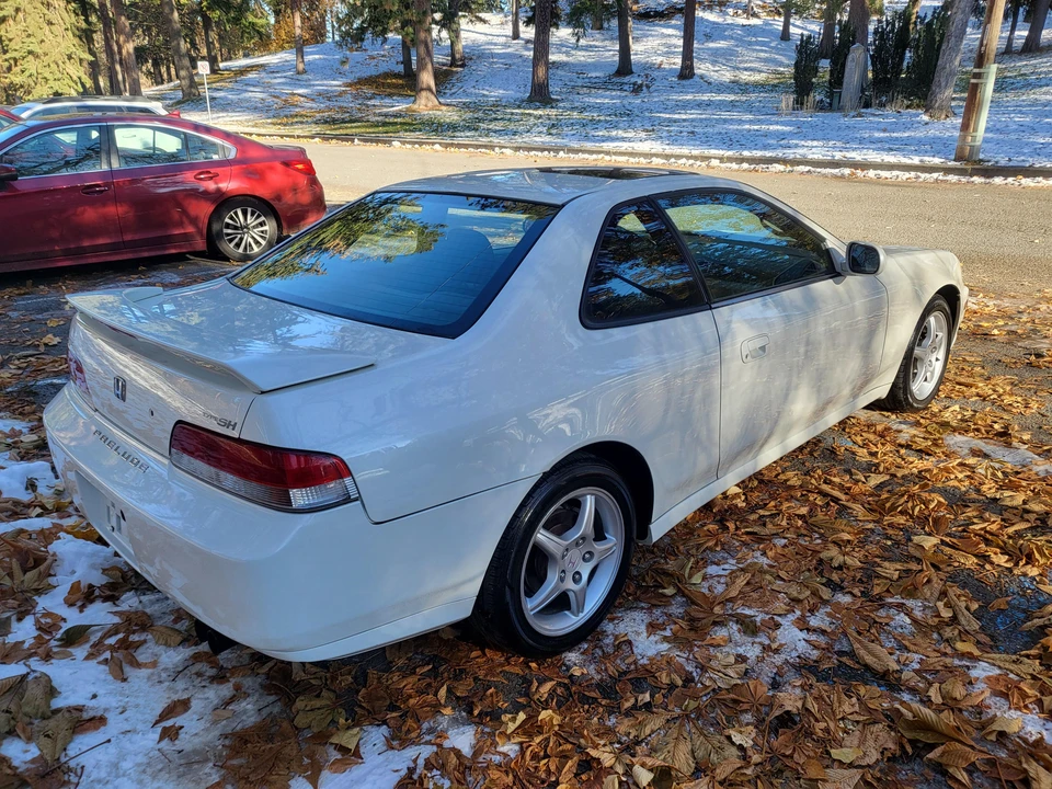 1998 Honda Prelude 5th Gen - Image 17 of 31