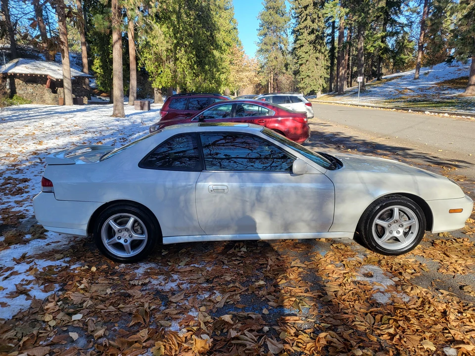 1998 Honda Prelude 5th Gen - Image 18 of 31