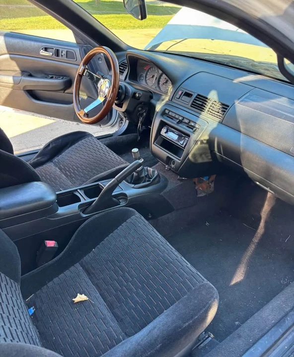 1998 Honda Prelude 5th Gen - Image 4 of 4