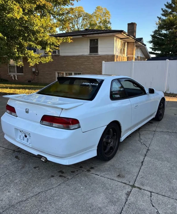1998 Honda Prelude 5th Gen - Image 2 of 4