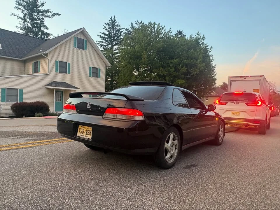 1998 Honda Prelude 5th Gen - Image 2 of 2