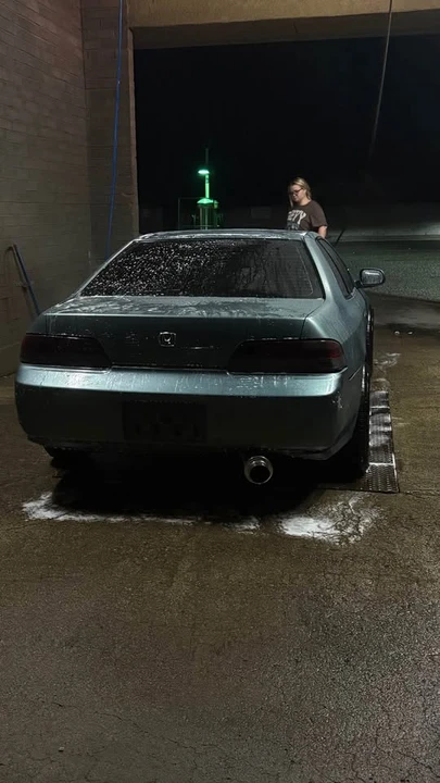1998 Honda Prelude 5th Gen - Image 3 of 3