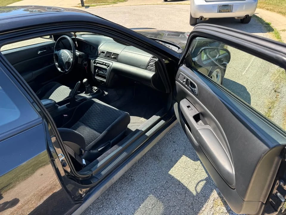 1998 Honda Prelude 5th Gen - Image 11 of 20