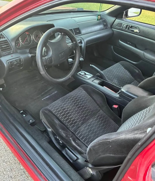 1998 Honda Prelude 5th Gen - Image 4 of 4