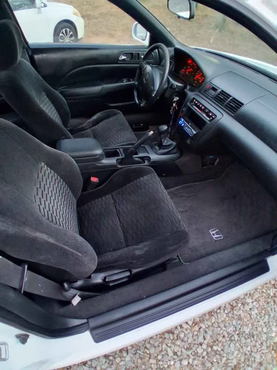 1998 Honda Prelude 5th Gen - Image 14 of 20