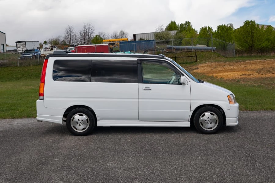 1998 Honda Stepwgn - Image 2 of 27