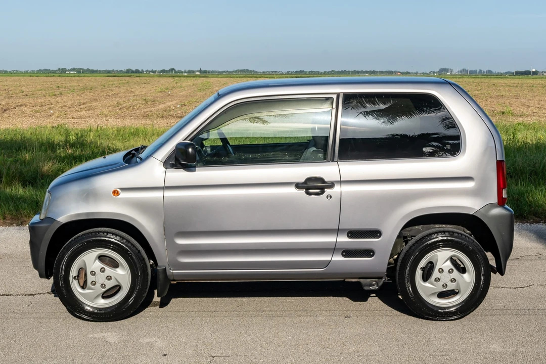 1998 Honda Z 2nd Gen - Image 8 of 31