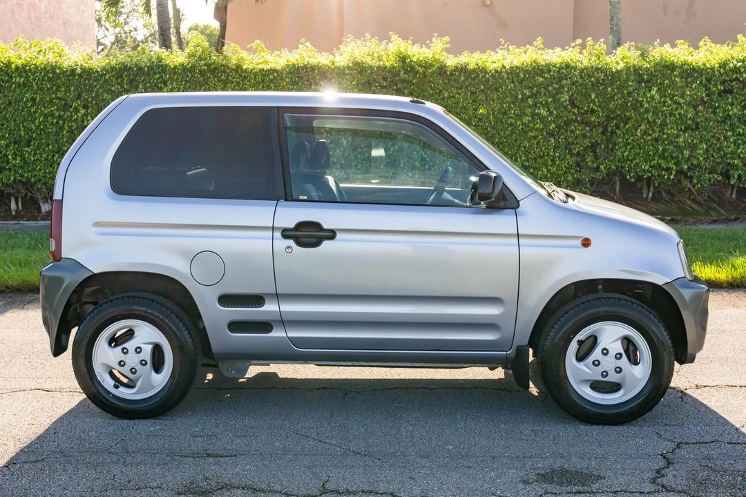 1998 Honda Z 2nd Gen - Image 4 of 31