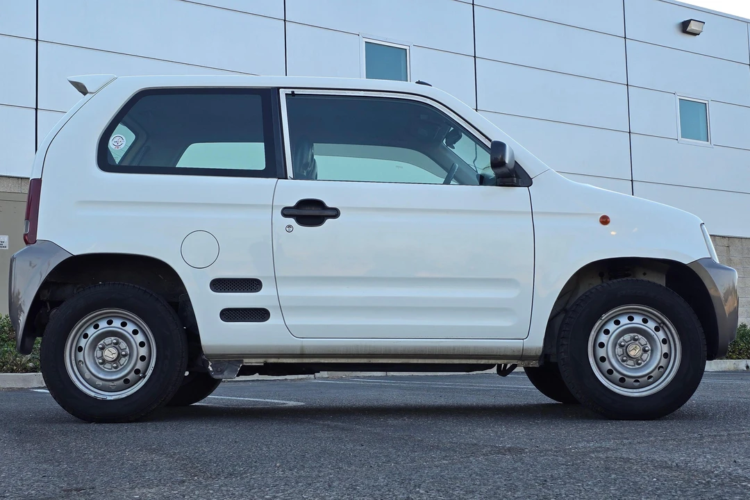 1998 Honda Z 2nd Gen - Image 3 of 31