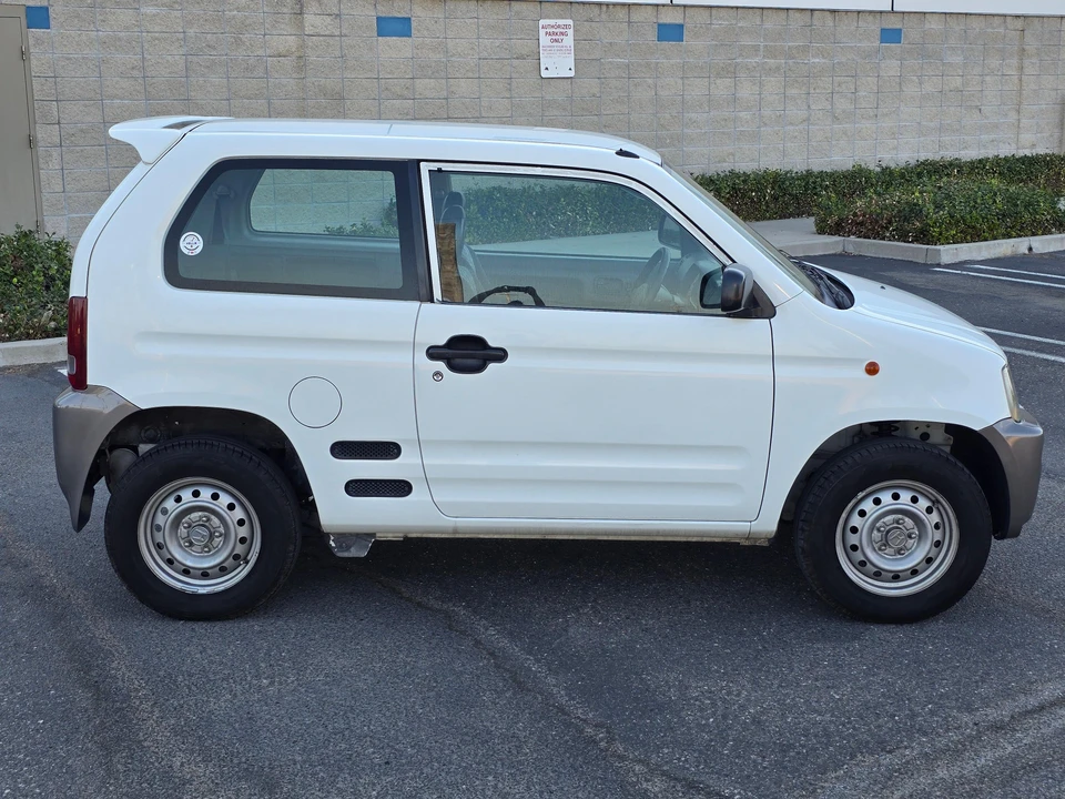 1998 Honda Z 2nd Gen - Image 19 of 31