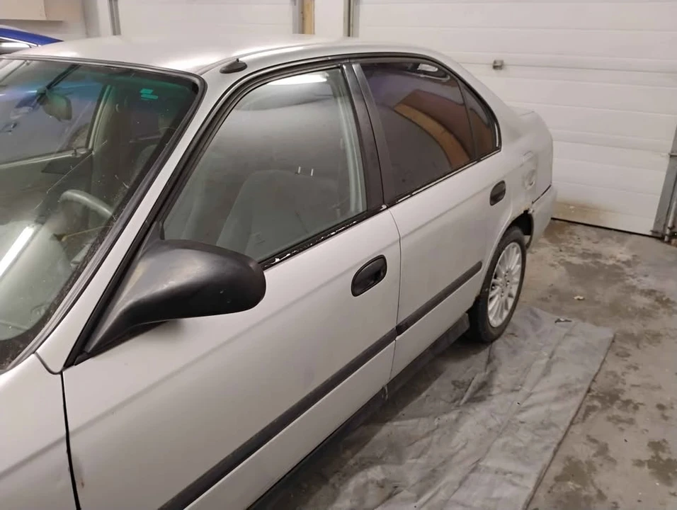 1998 Honda EK Civic - Image 9 of 10