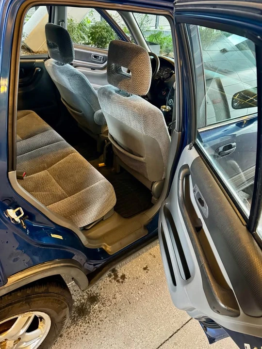1998 Honda CR-V 1st Gen - Image 8 of 12