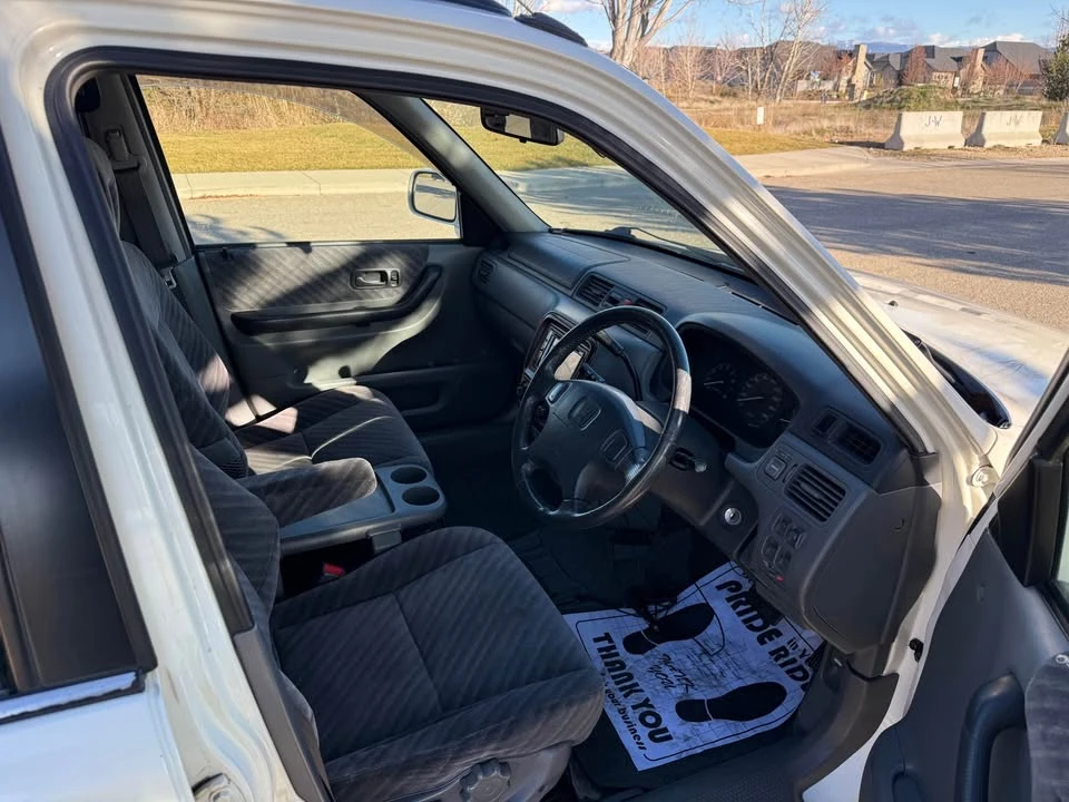 1998 Honda CR-V 1st Gen - Image 2 of 6