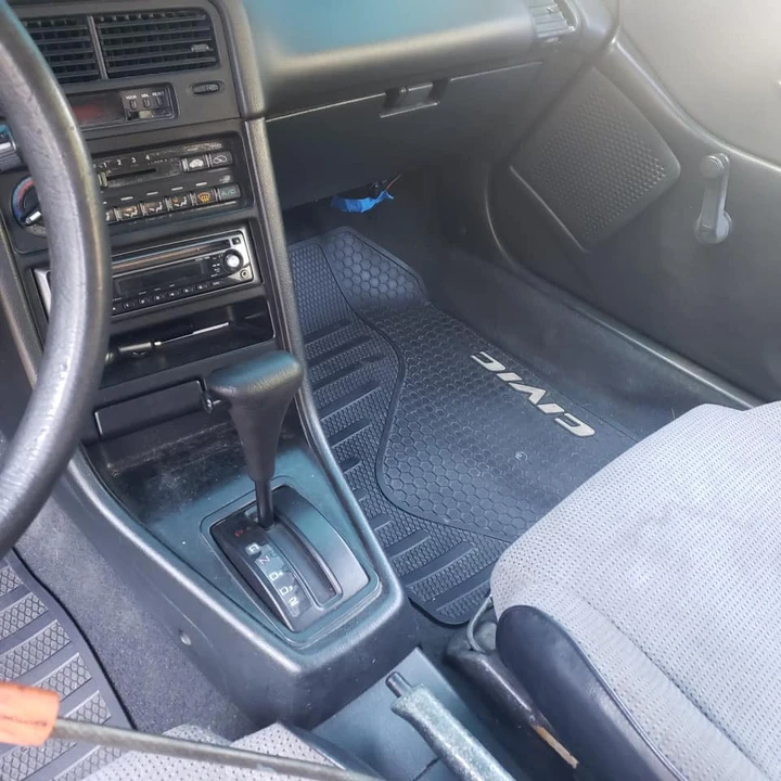 1998 Honda Del Sol - Image 3 of 11