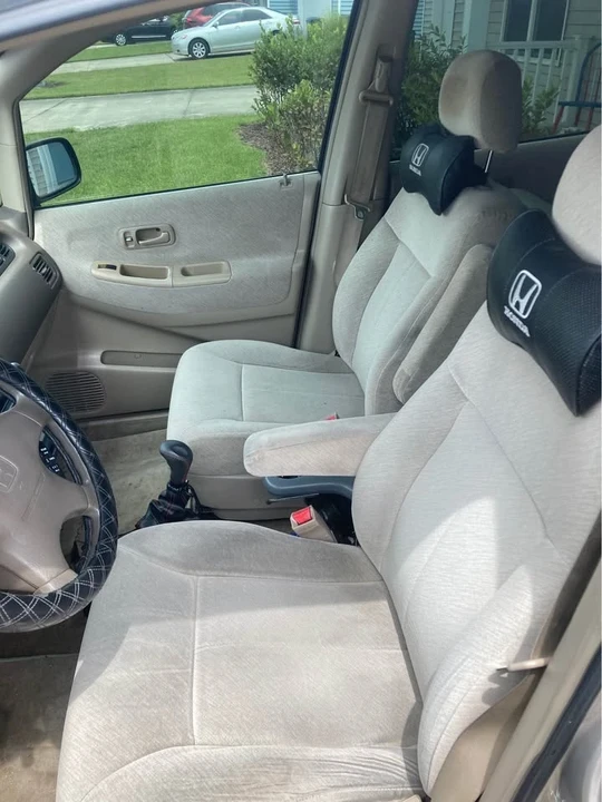 1998 Honda Odyssey - Image 5 of 11