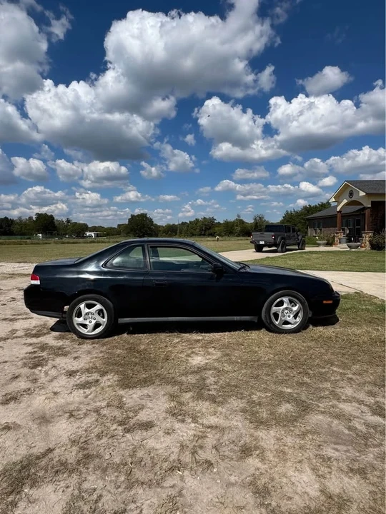 1998 Honda Prelude 5th Gen - Image 2 of 2