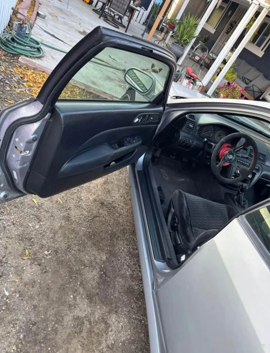 1998 Honda Prelude 5th Gen - Image 8 of 10