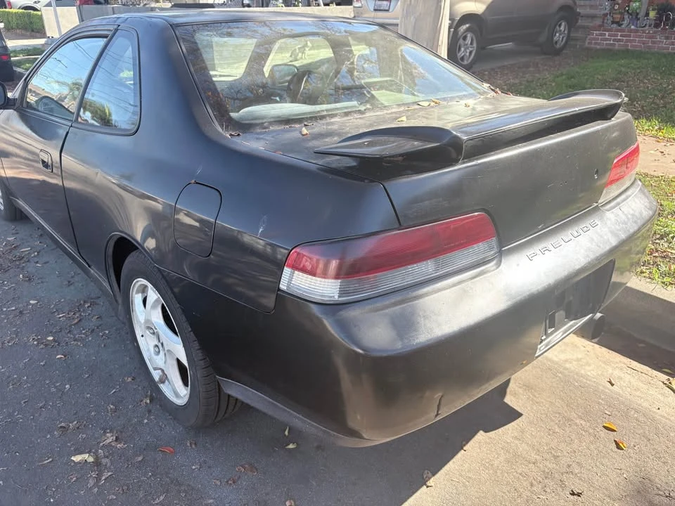 1998 Honda Prelude 5th Gen - Image 2 of 4