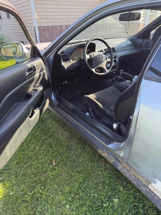 1998 Honda Prelude 5th Gen - Image 4 of 11