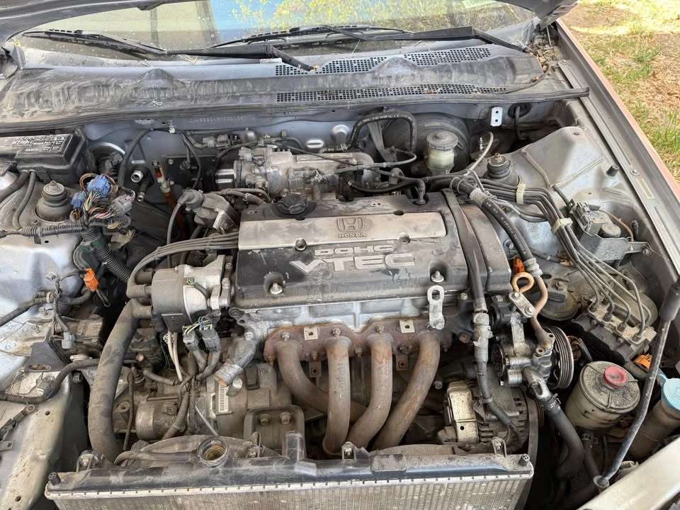 1998 Honda Prelude 5th Gen - Image 5 of 8