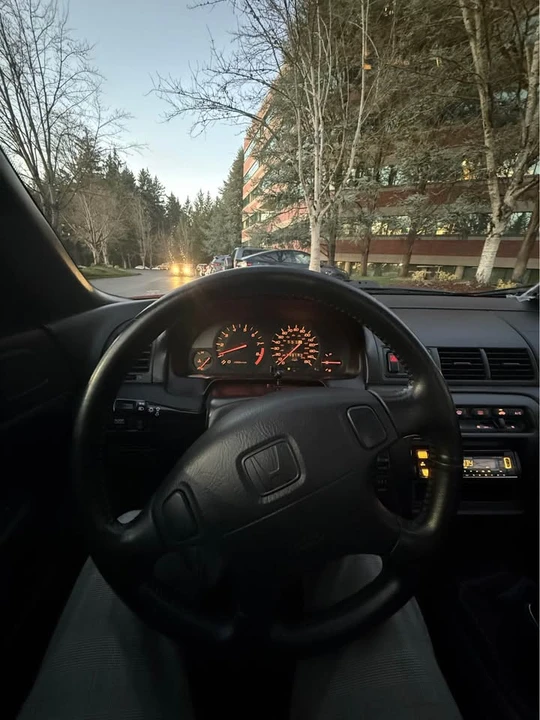 1998 Honda Prelude 5th Gen - Image 11 of 13