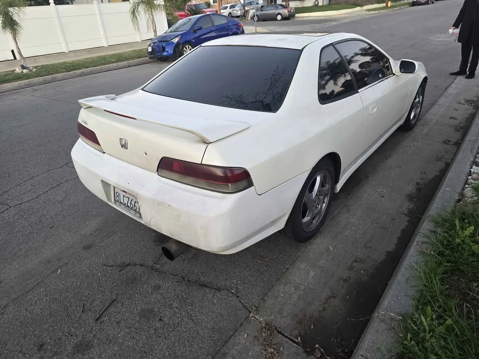 1998 Honda Prelude 5th Gen - Image 2 of 4