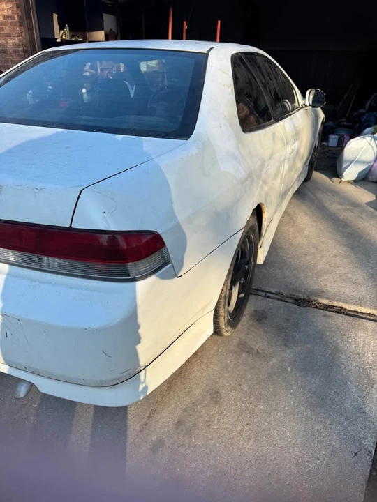 1998 Honda Prelude 5th Gen - Image 2 of 6