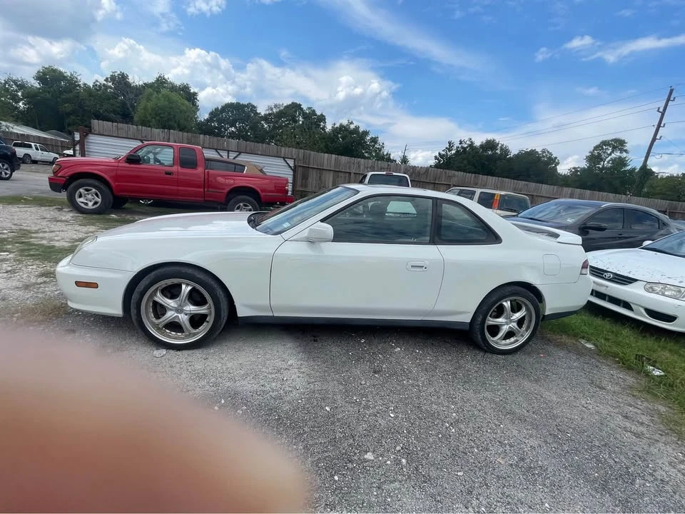 1998 Honda Prelude 5th Gen - Image 2 of 4