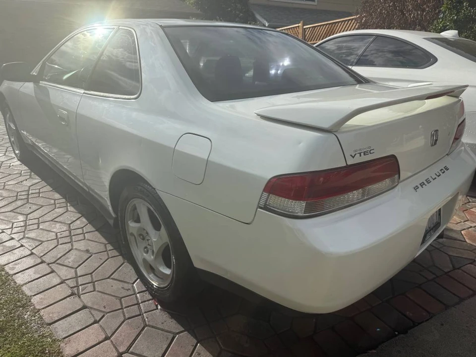 1998 Honda Prelude 5th Gen - Image 4 of 6