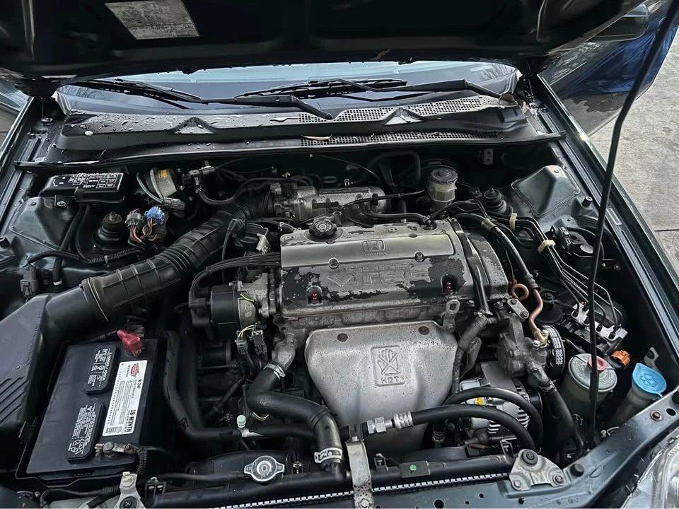 1998 Honda Prelude 5th Gen - Image 10 of 14