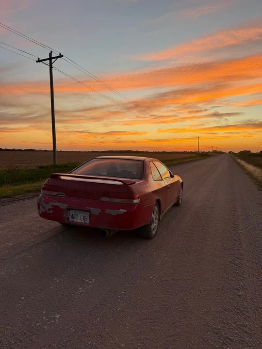 1998 Honda Prelude 5th Gen - Image 2 of 5