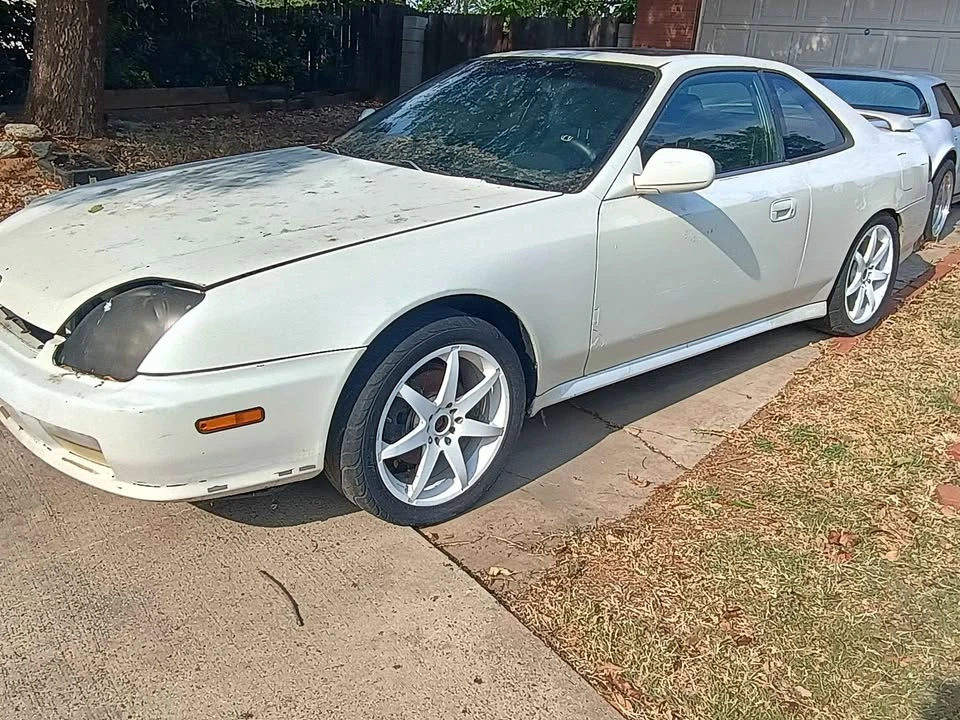 1998 Honda Prelude 5th Gen - Image 2 of 4