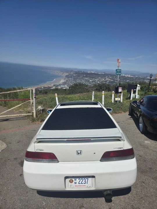 1998 Honda Prelude 5th Gen - Image 2 of 3
