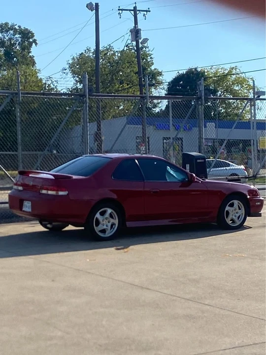 1998 Honda Prelude 5th Gen - Image 2 of 3