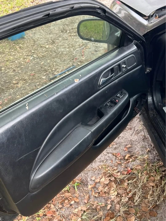 1998 Honda Prelude 5th Gen - Image 11 of 17