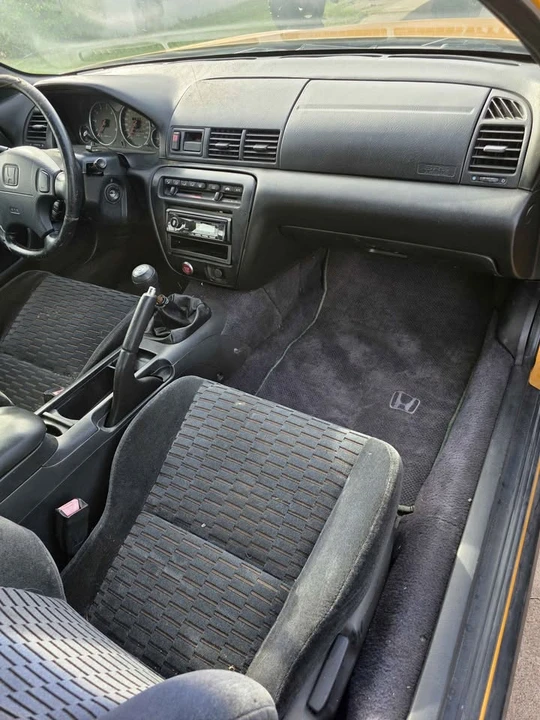 1998 Honda Prelude 5th Gen - Image 18 of 20