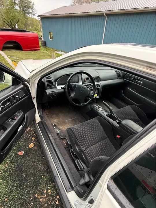 1998 Honda Prelude 5th Gen - Image 4 of 7