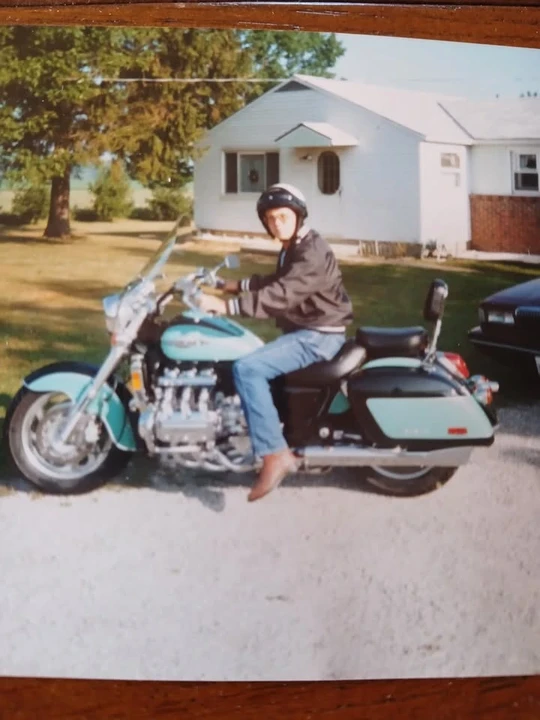 1998 Honda Motorcycles - Image 2 of 2