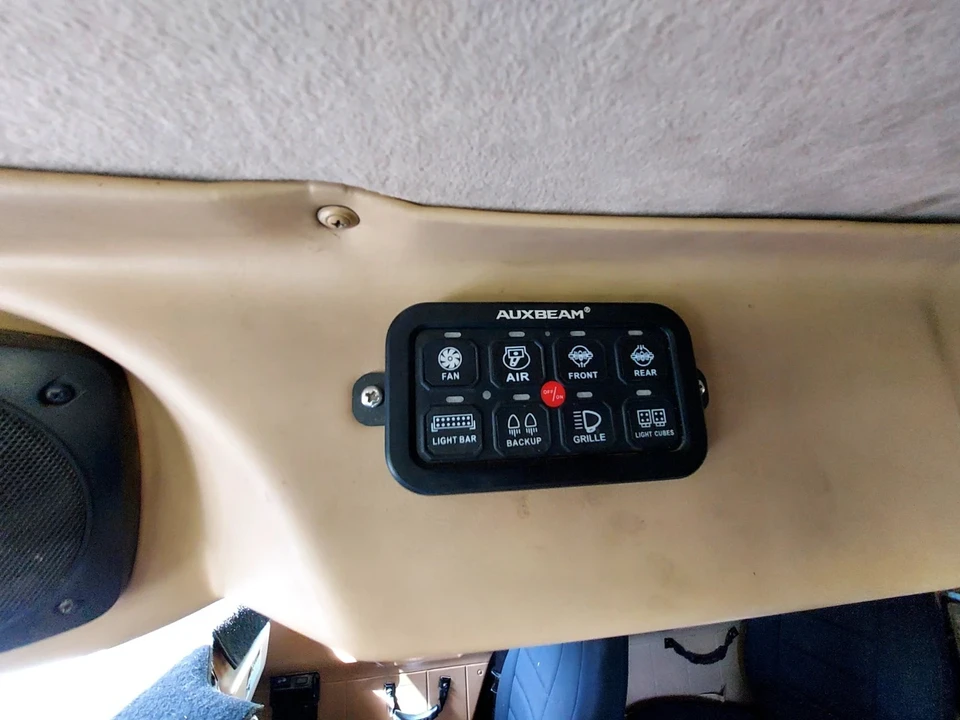 1998 Hummer Hummer H1 - Image 11 of 17