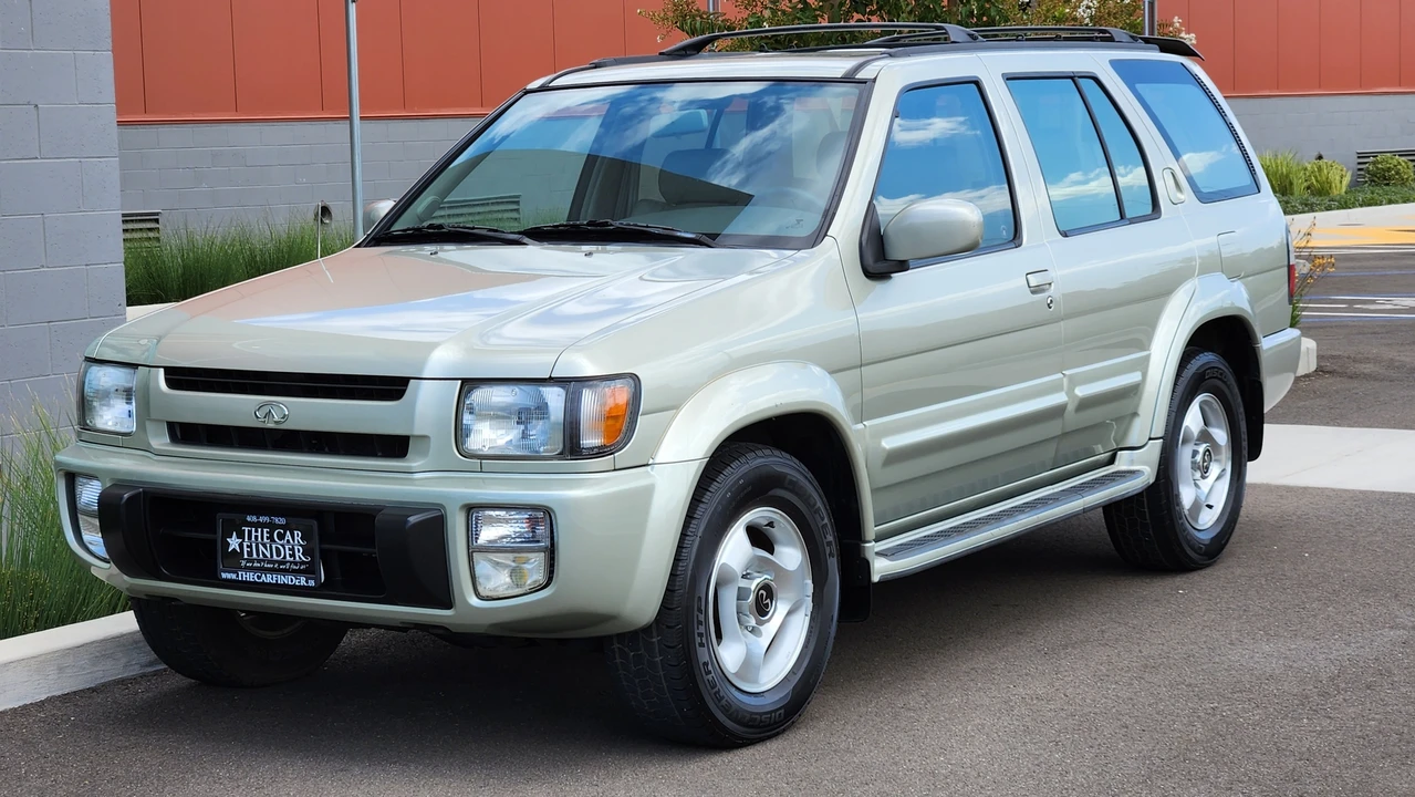1998 Infiniti QX4 - Image 13 of 31