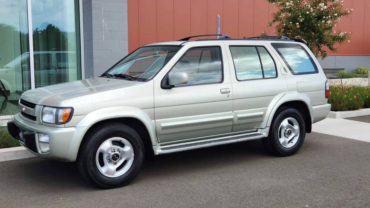 1998 Infiniti QX4 - Image 17 of 31