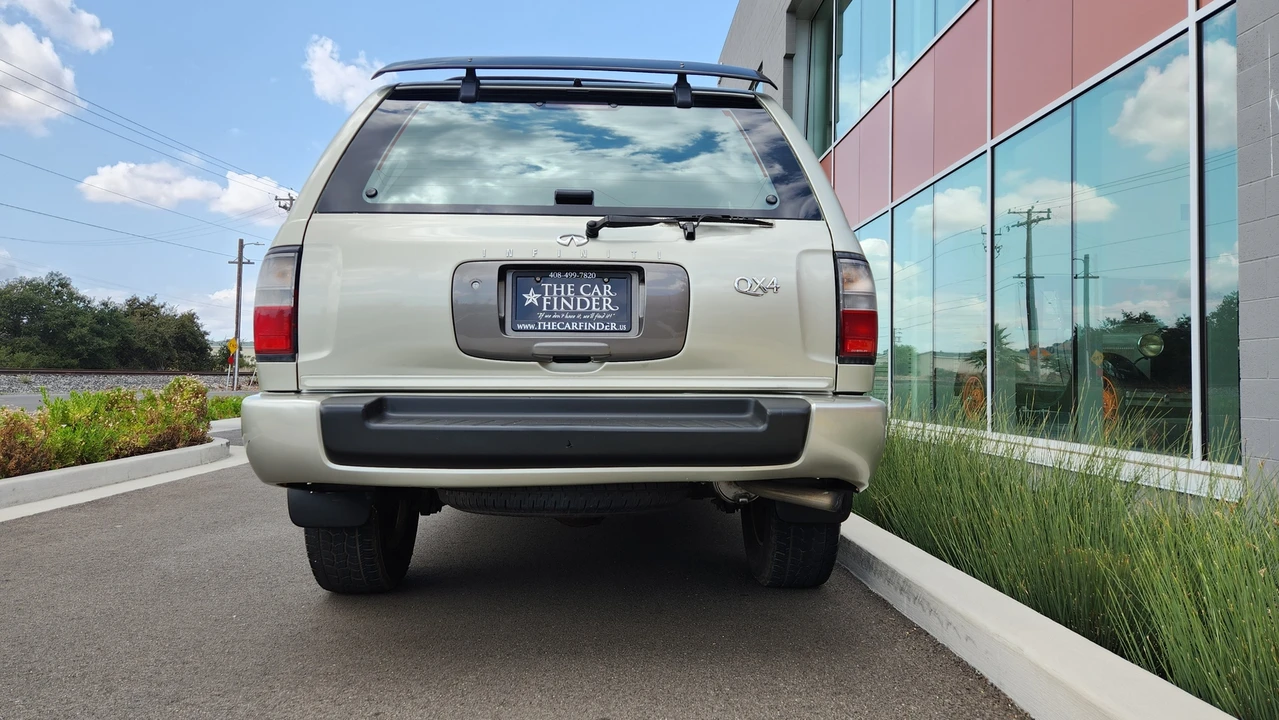 1998 Infiniti QX4 - Image 28 of 31