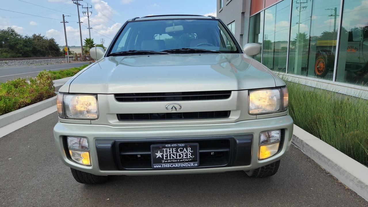 1998 Infiniti QX4 - Image 11 of 31
