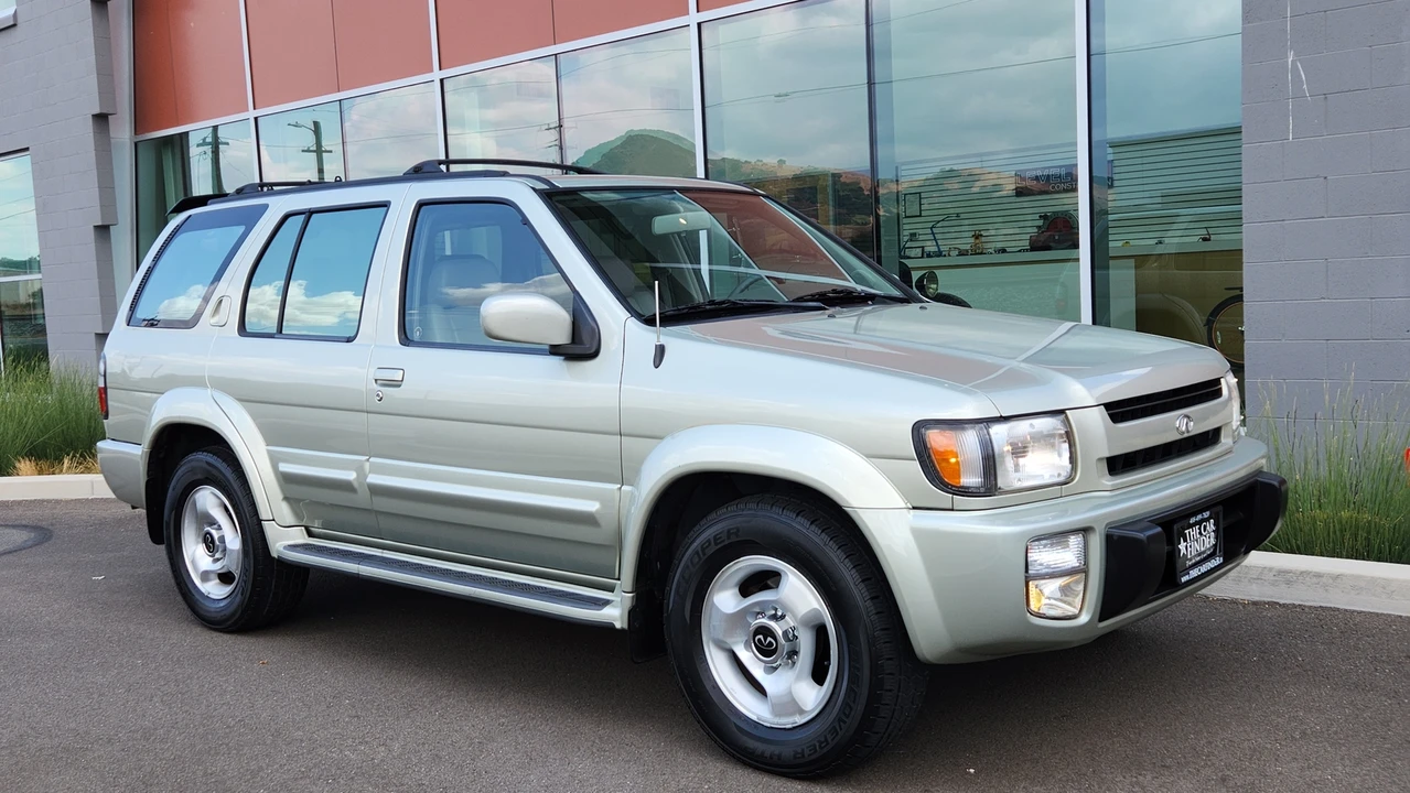 1998 Infiniti QX4 - Image 4 of 31