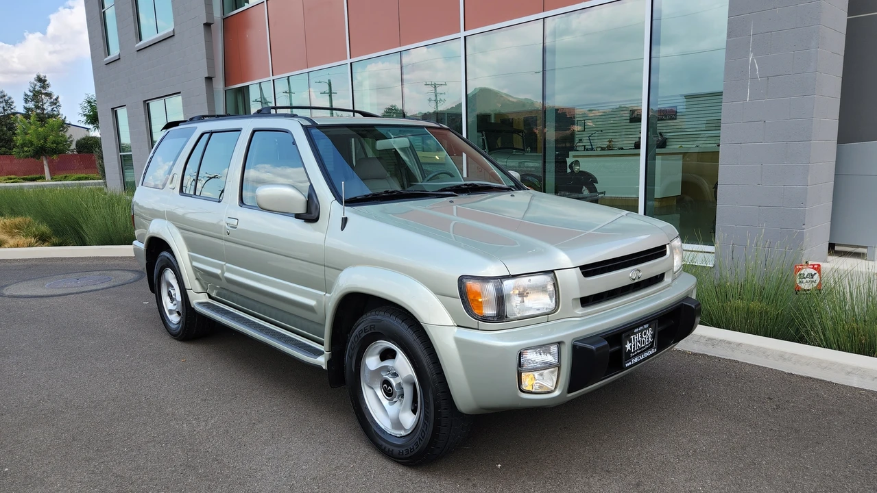 1998 Infiniti QX4 - Image 6 of 31