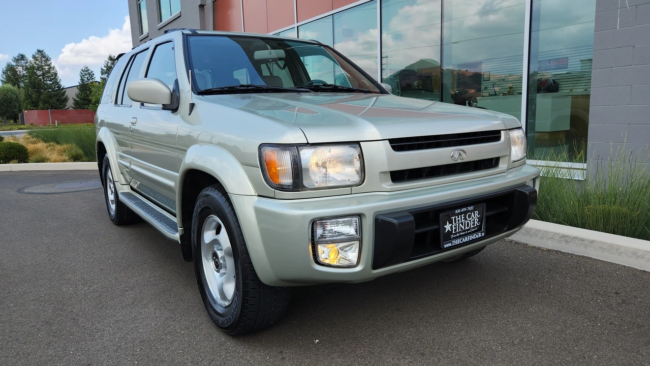 1998 Infiniti QX4 - Image 7 of 31